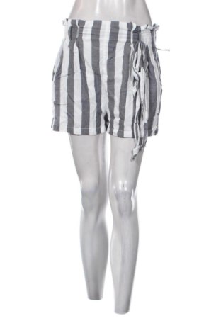 Pantaloni scurți de femei Stradivarius, Mărime M, Culoare Multicolor, Preț 35,99 Lei, #137105882