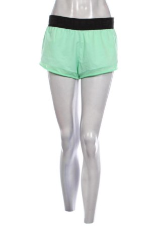 Pantaloni scurți de femei Pull&Bear, Mărime M, Culoare Verde, Preț 36,74 Lei, #137107578