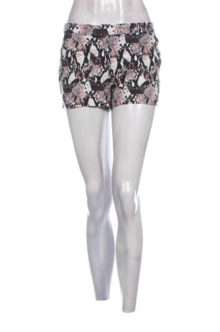 Pantaloni scurți de femei H&M, Mărime L, Culoare Multicolor, Preț 50,99 Lei, #137110013
