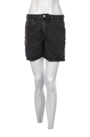 Pantaloni scurți de femei Sinsay, Mărime L, Culoare Gri, Preț 47,24 Lei, #137110623