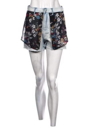 Pantaloni scurți de femei Desigual, Mărime S, Culoare Multicolor, Preț 152,00 Lei, #137111784
