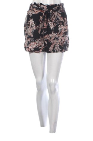 Pantaloni scurți de femei Amisu, Mărime S, Culoare Multicolor, Preț 29,99 Lei, #137125742