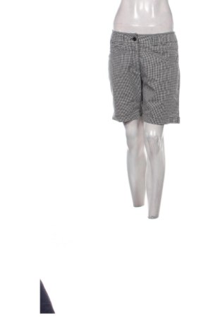 Pantaloni scurți de femei Falcon, Mărime XL, Culoare Multicolor, Preț 57,74 Lei, #137137697