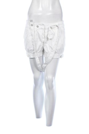 Pantaloni scurți de femei Chillin, Mărime L, Culoare Alb, Preț 57,74 Lei, #137022639