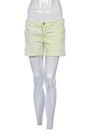 Pantaloni scurți de femei ONLY, Mărime XL, Culoare Galben, Preț 103,65 Lei, #137080926