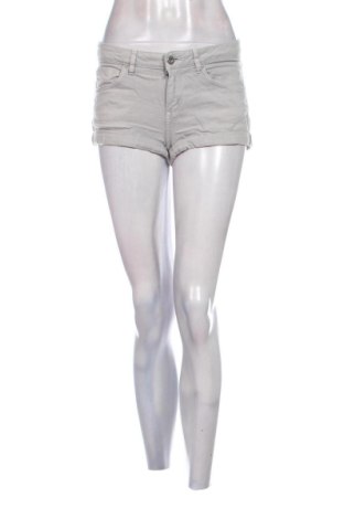 Pantaloni scurți de femei H&M, Mărime M, Culoare Bej, Preț 52,99 Lei, #137106584