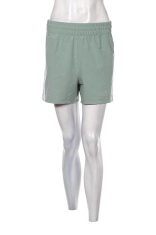 Női rövidnadrág Adidas, Méret S, Szín Zöld, Ár 6 289 Ft, #137112309
