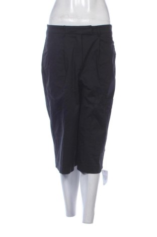 Dámské kraťasy  Topshop, Velikost M, Barva Černá, Cena  444,00 Kč, #137132990