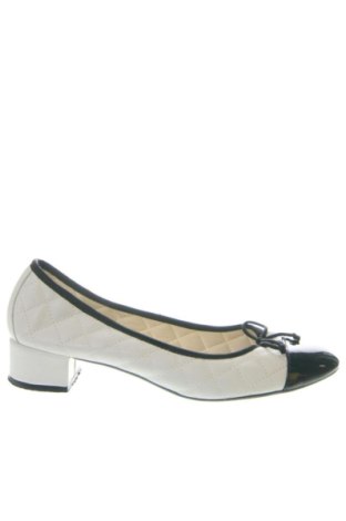 Încălțăminte de damă Bata, Mărime 39, Culoare Multicolor, Preț 167,97 Lei, #137035186