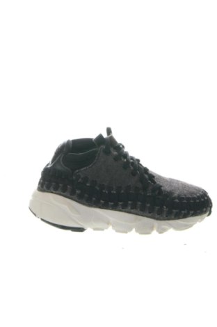 Obuwie damskie Nike, Rozmiar 39, Kolor Czarny, Cena 213,73 zł, #137085324