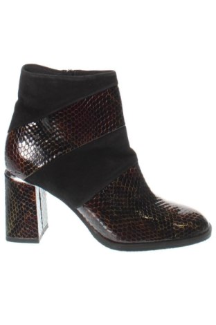 Încălțăminte de damă Unbranded, Mărime 40, Culoare Multicolor, Preț 189,00 Lei, #136916598