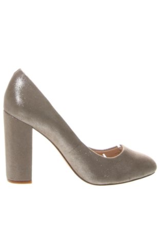 Női cipők Vince Camuto, Méret 39, Szín Bézs, Ár 15 248 Ft, #137105787