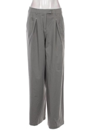 Női nadrág Bershka, Méret M, Szín Szürke, Ár 2 128 Ft, #137051863