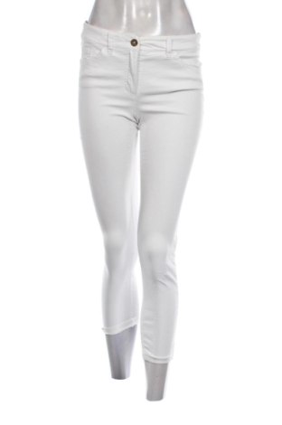 Дамски панталон Gerry Weber, Размер M, Цвят Бял, Цена 19,00 €, #137072409