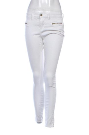 Pantaloni de femei F&F, Mărime M, Culoare Alb, Preț 49,60 Lei, #137083388