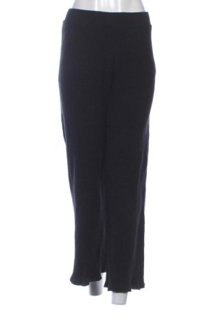 Pantaloni de femei Zara, Mărime XL, Culoare Negru, Preț 68,24 Lei, #137111080