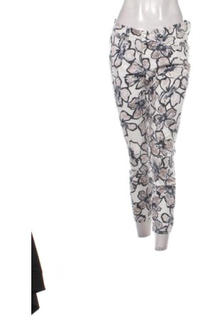 Pantaloni de femei Cambio, Mărime L, Culoare Multicolor, Preț 73,49 Lei, #137020023