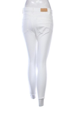 Dámske nohavice Stradivarius, Veľkosť S, Farba Biela, Cena  11,62 €, #137083374