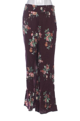 Дамски панталон Stradivarius, Размер S, Цвят Многоцветен, Цена 27,68 €, #137085830