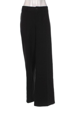 Damskie spodnie Bershka, Rozmiar L, Kolor Czarny, Cena 105,99 zł, #137087391