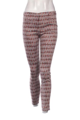 Pantaloni de femei Daniel Hechter, Mărime M, Culoare Multicolor, Preț 202,61 Lei, #137130526