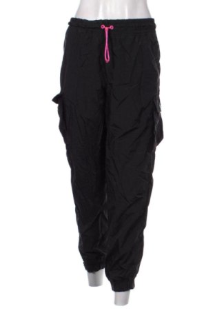Pantaloni trening de femei Nike, Mărime M, Culoare Negru, Preț 146,97 Lei, #136954280