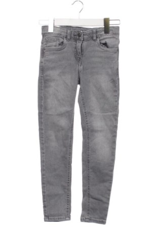 Kinderjeans Beat Wear, Größe 8-9y/ 134-140 cm, Farbe Grau, Preis 9,00 €, #137031667