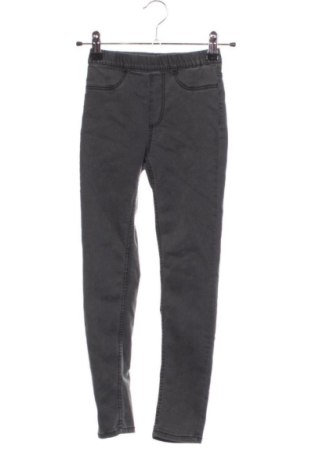 Kinderjeans H&M, Größe 6-7y/ 122-128 cm, Farbe Grau, Preis € 13,00, #137062394
