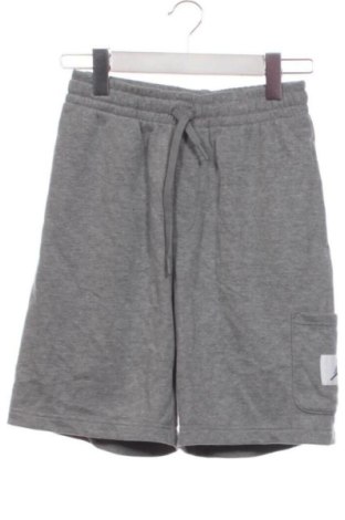 Dětské krátké kalhoty  Air Jordan Nike, Velikost 12-13y/ 158-164 cm, Barva Šedá, Cena  529,00 Kč, #136980426