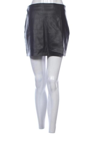 Fustă de piele Pull&Bear, Mărime M, Culoare Negru, Preț 30,00 Lei, #137114101