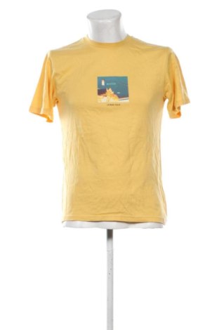 Męski T-shirt Pull&Bear, Rozmiar S, Kolor Żółty, Cena 43,99 zł, #137041539