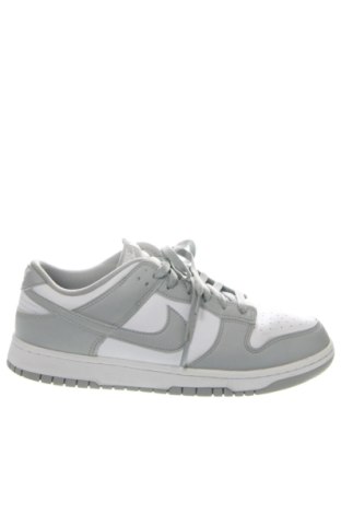 Férfi cipők
 Nike, Méret 43, Szín Sokszínű, Ár 32 739 Ft, #137123739