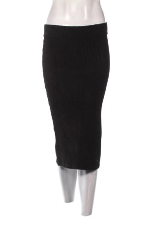 Φούστα Bershka, Μέγεθος M, Χρώμα Μαύρο, Τιμή 9,00 €, #136992725