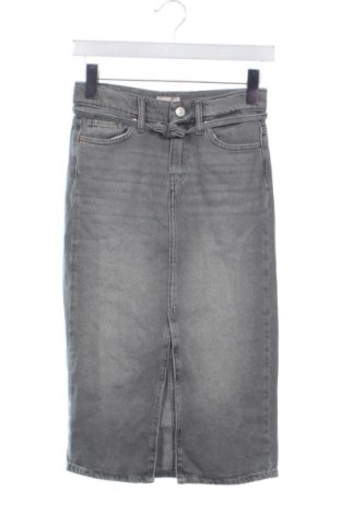 Пола ONLY, Размер XS, Цвят Сив, Цена 14,31 €, #137109926