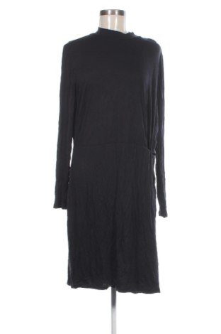 Рокля Vero Moda, Размер S, Цвят Черен, Цена 8,18 €, #136972729