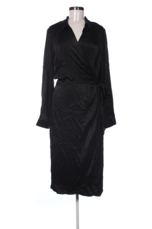 Φόρεμα Guess, Μέγεθος XXL, Χρώμα Μαύρο, Τιμή 117,99 €, #137029075