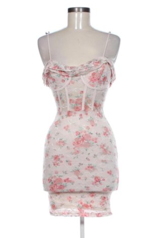 Šaty  Bershka, Velikost XS, Barva Vícebarevné, Cena  218,00 Kč, #137033030
