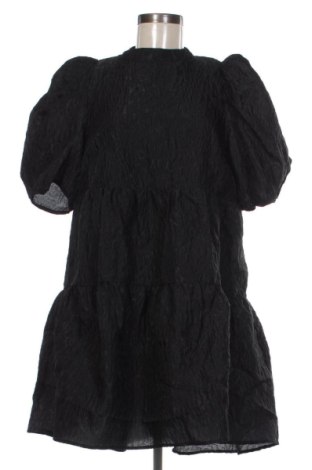 Šaty  Gina Tricot, Velikost M, Barva Černá, Cena  340,00 Kč, #137037053
