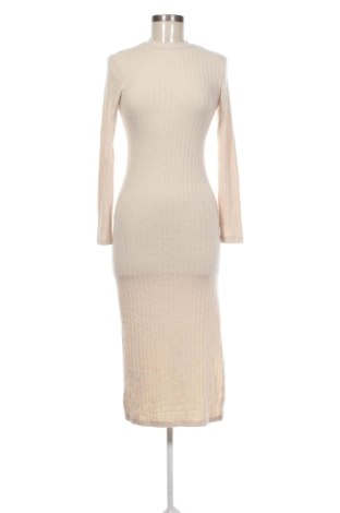 Kleid Stradivarius, Größe XS, Farbe Ecru, Preis 15,99 €, #137044277