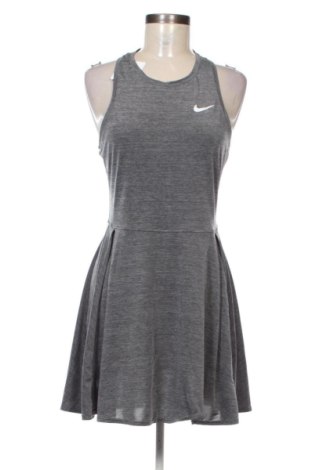 Ruha Nike, Méret M, Szín Szürke, Ár 11 299 Ft, #137069220