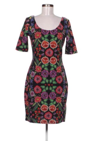 Рокля Desigual, Размер L, Цвят Многоцветен, Цена 72,09 €, #137085157