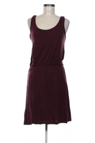 Рокля Vero Moda, Размер M, Цвят Лилав, Цена 12,76 €, #137096472