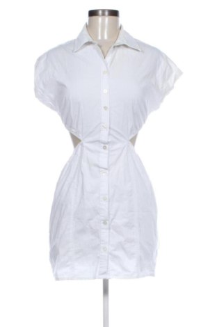 Kleid Bershka, Größe XS, Farbe Weiß, Preis € 23,41, #137101317