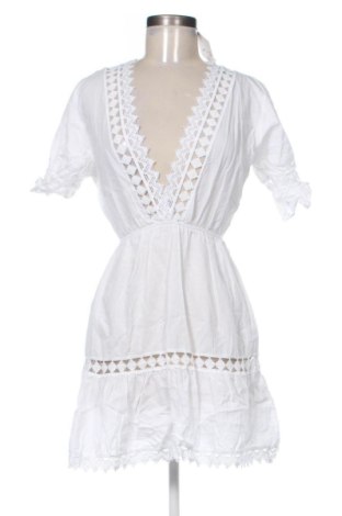 Rochie Trendyol, Mărime M, Culoare Alb, Preț 104,98 Lei, #137103328