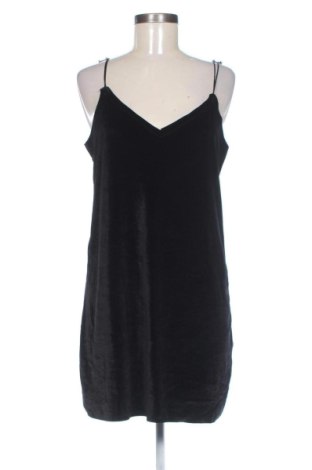 Šaty  Pull&Bear, Velikost L, Barva Černá, Cena  222,00 Kč, #137110532