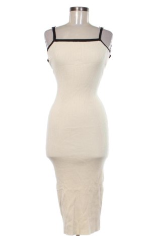 Rochie Bershka, Mărime M, Culoare Ecru, Preț 157,47 Lei, #137130945