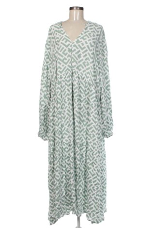 Sukienka Kiabi, Rozmiar 3XL, Kolor Kolorowy, Cena 61,99 zł, #137143832