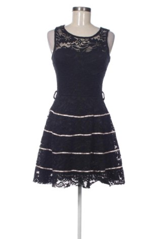 Kleid Colloseum, Größe M, Farbe Mehrfarbig, Preis € 9,99, #137062121