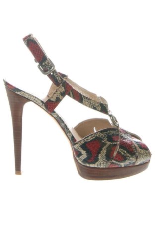 Сандали Stuart Weitzman, Размер 38, Цвят Многоцветен, Цена 161,04 €, #136887281