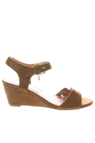 Σανδάλια Unbranded, Μέγεθος 38, Χρώμα Καφέ, Τιμή 37,34 €, #137010261